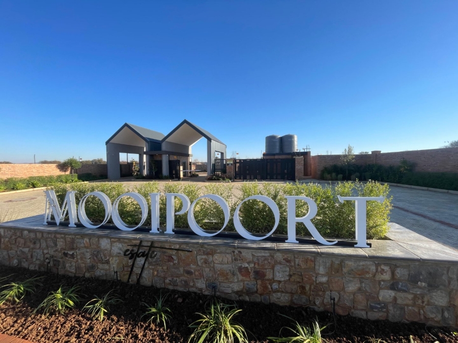 Commercial Property for Sale in Vyfhoek A H North West